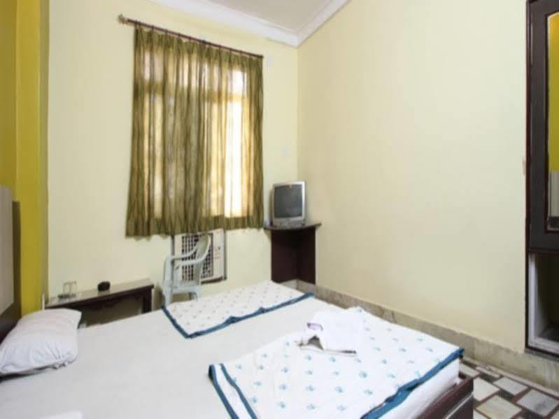 Hotel Shubh Laxmi ウダイプル エクステリア 写真